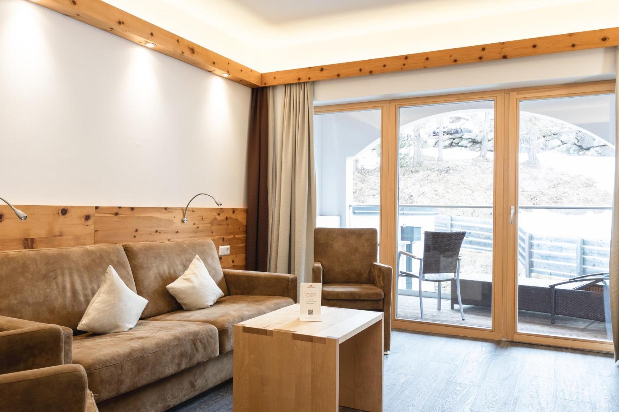 Schlosshotel Seewirt Turracher Hohe Εξωτερικό φωτογραφία